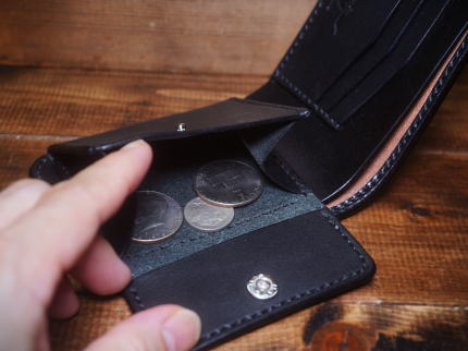 �R�C���P�[�X���̃J�[�h�X�y�[�X