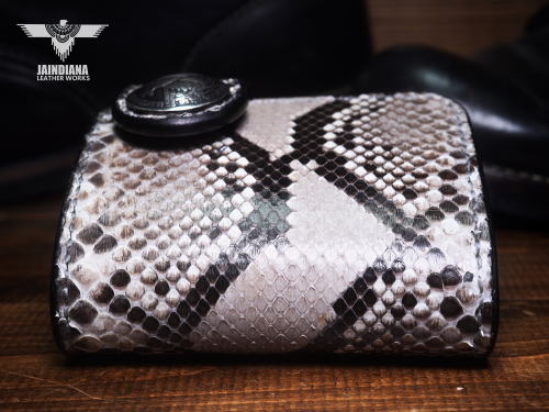 �R�C���P�[�X���̃J�[�h�X�y�[�X