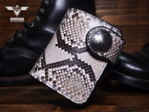 �R�C���P�[�X���̃J�[�h�X�y�[�X