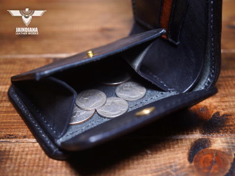 �R�C���P�[�X���̃J�[�h�X�y�[�X